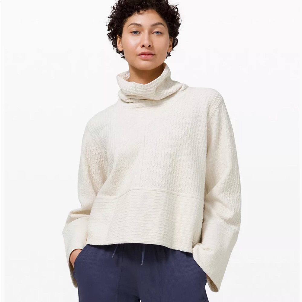 Lululemon Retreat Yourself Pullover